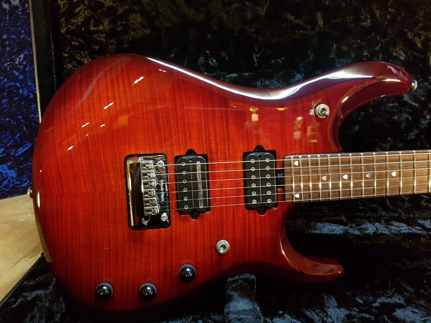 Music Man John Petrucci BFR 6_Ruby Flame