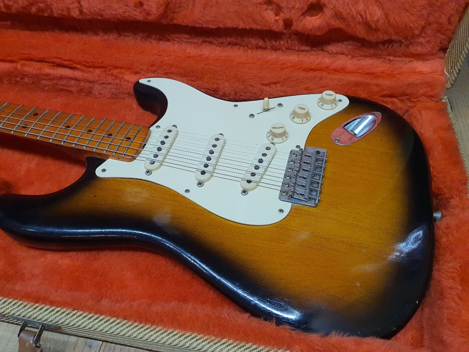 1985 Fullerton Fender 57 Vintage Reissue
