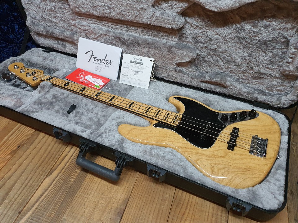 2016 Fender Jazz Bass Elite